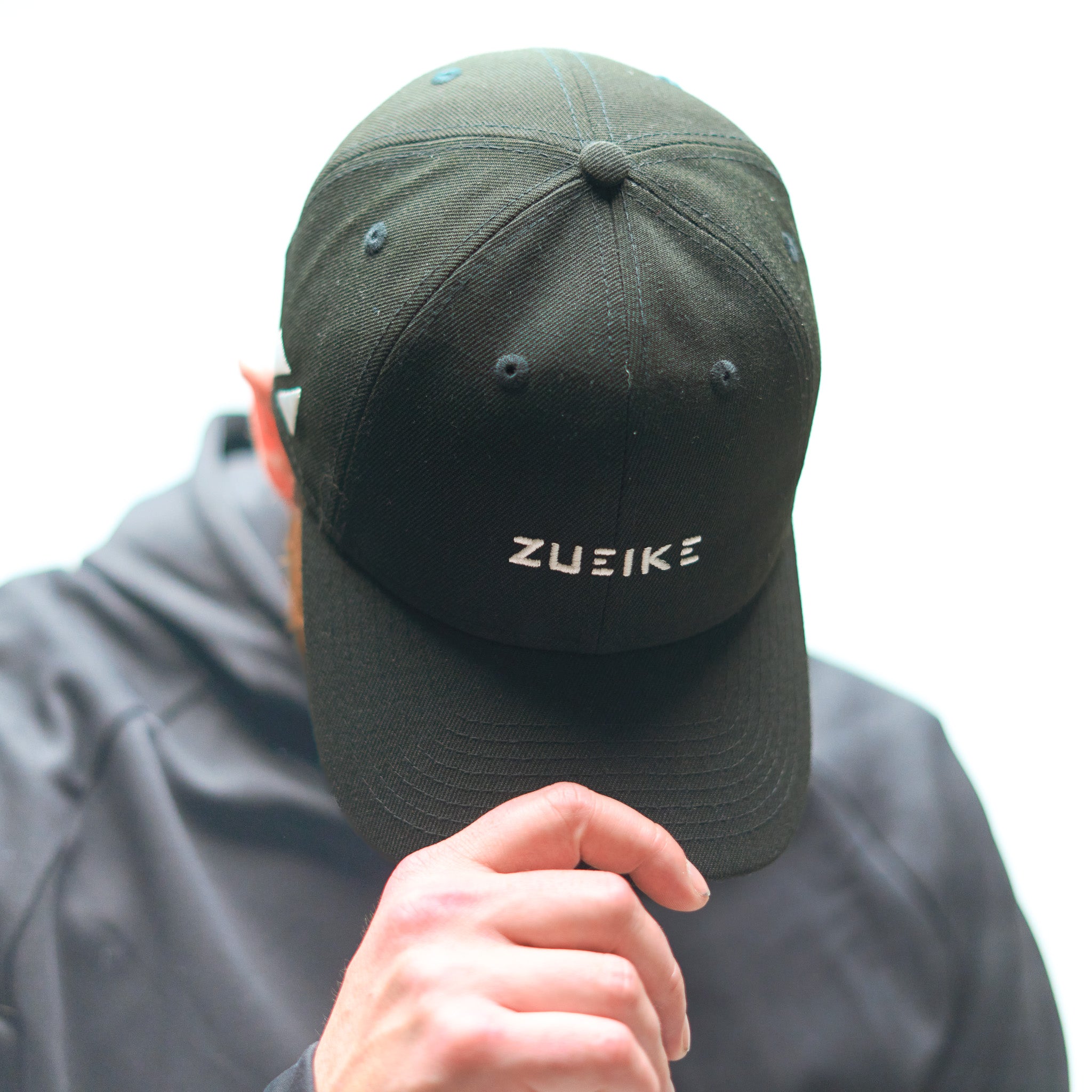 Zueike NE structured dad cap - Black/White